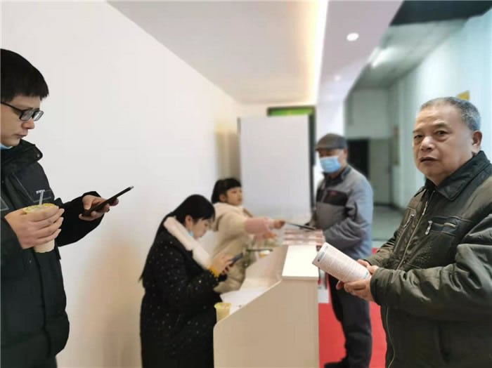 四川中青旅綿陽分社、綿陽市中旅假日旅行社、綿陽自來文化傳播有限公司24H自助售貨服務(wù)盛大開業(yè)