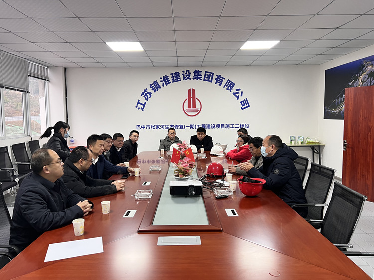 1674025798566906.jpg 馮總帶隊(duì) 對(duì)張家河項(xiàng)目部(二標(biāo)段)進(jìn)行安全隱患大排查。 (2)_副本.jpg